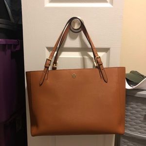 Large buckle Tory Burch Tote tan